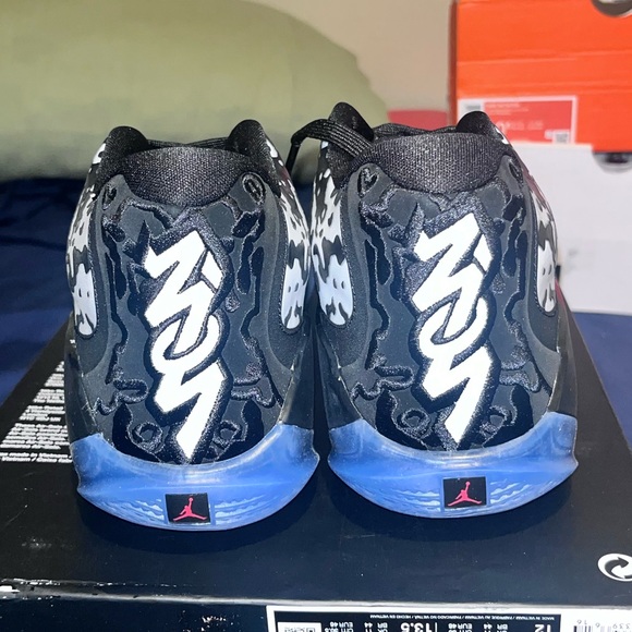 Jordan Zion 3 Mens Basketball Sneakers Size 12 Black White Gold - Picture 4 of 6